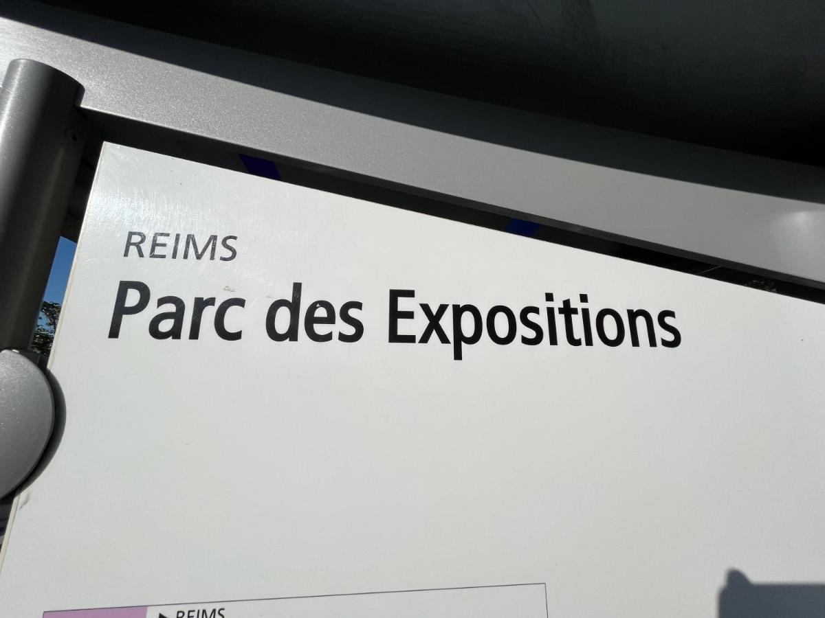 Les Rives Remoises Lägenhet Reims Exteriör bild